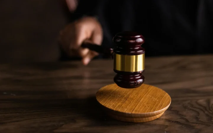 Decizia CCR privind pensiile speciale, amânată după ce un judecător solicită concediu paternal
