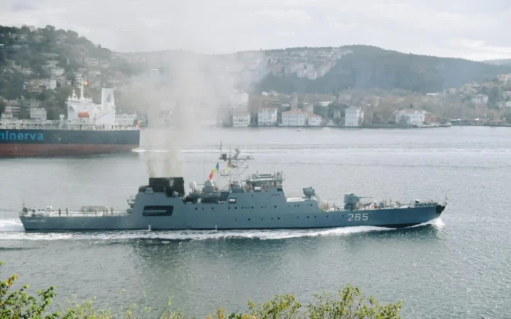 Iranul Amenință cu Noi Fronturi: Pericolul unei Crize Maritime Globale