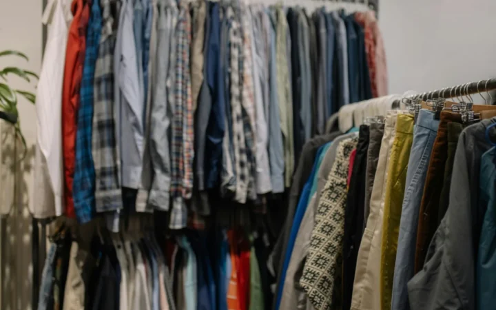 România introduce controale stricte la graniță pentru a opri intrarea ilegală a deșeurilor sub acoperirea produselor second-hand