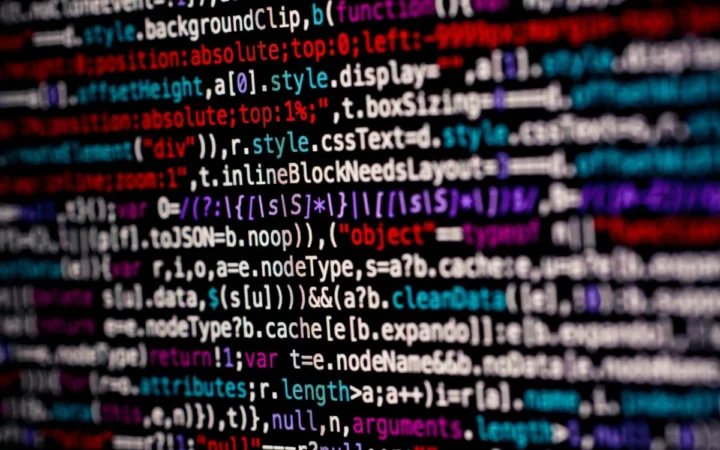 Atac cibernetic asupra Comisiei Europene: Date furate de pe site-urile instituțiilor UE!
