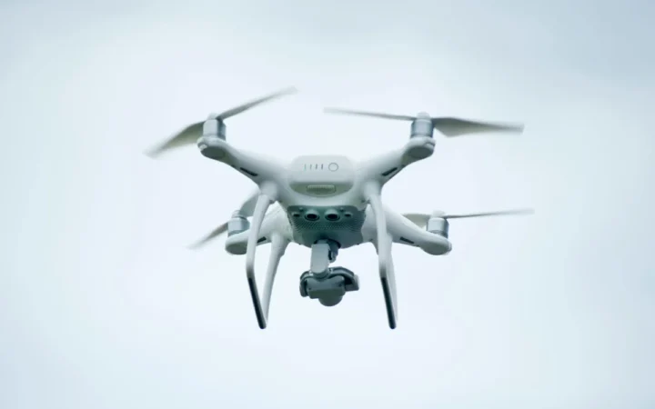 Atac aerian masiv la Novorossisk: 172 de drone ucrainene provoacă stare de urgență și distrugeri majore