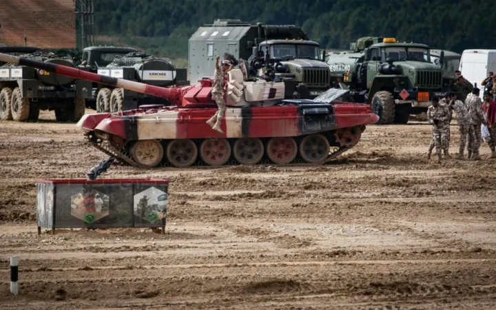 Accident Șocant în Sălaj: Trei Blindate Piranha 5, 11 Militari Răniți și Investigații pe Rulare!