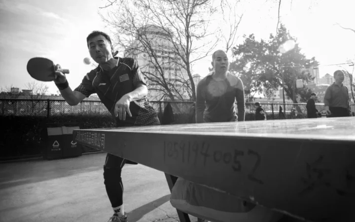 România se Califică Dramatic în Optimi la Mondialul de Tenis de Masă după Victoria cu Polonia!
