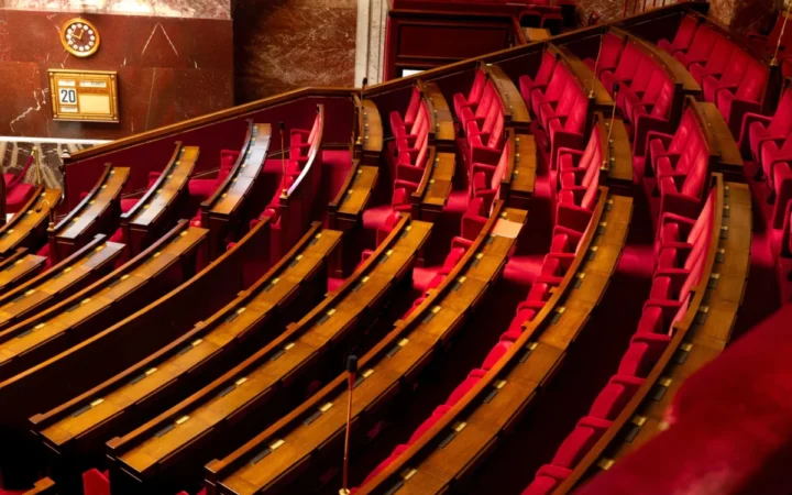 Predoiu Joacă Tare pentru PNRR: Cum S-a Evitat Blocajul Legislativ cu Amendamentele Partidelor