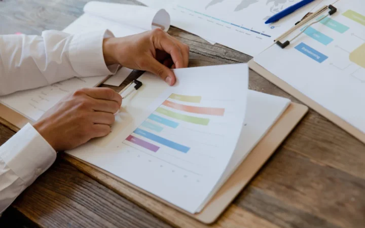 Salarii Mai Mari cu 40% pentru Angajații PNRR, dar Numai pe Bază de Performanță: Guvernul Introduce Evaluări Lunare