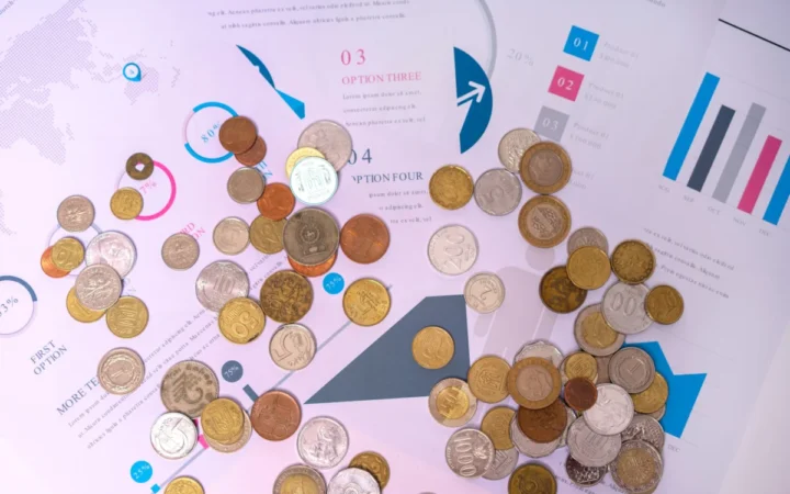 Sondaj Financial Times: Peste jumătate dintre americani spun că sunt mai săraci la finalul mandatului Biden