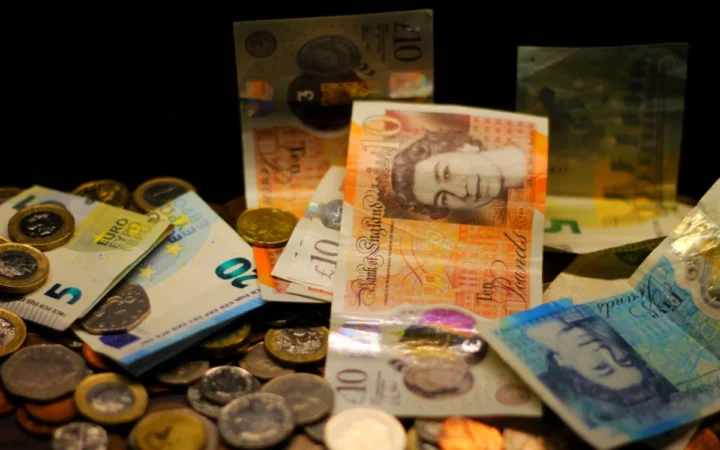 Horoscop 2 august: Provocări la locul de muncă și decizii importante pentru fiecare zodie